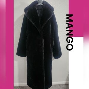 NWT Mango Black Oversized faux Fur Jacket